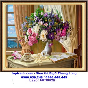 Tranh thêu bình hoa khoe sắc